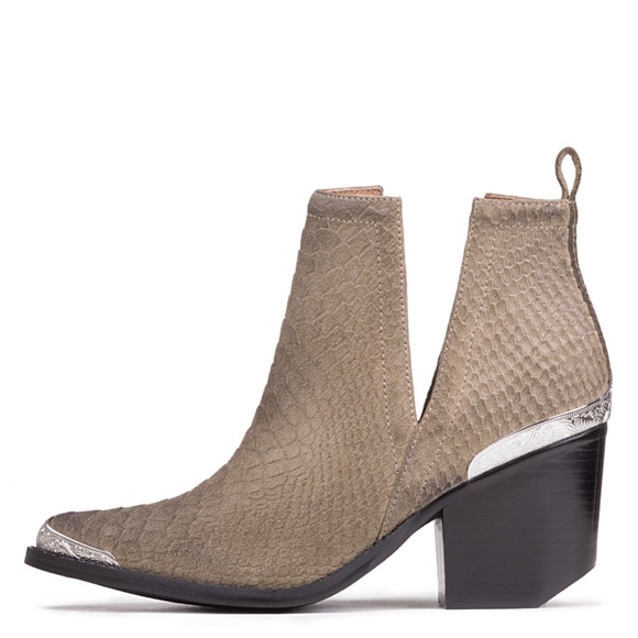 Jeffrey Campbell Shoes - Jeffrey Campbell Cromwell Booties size 7